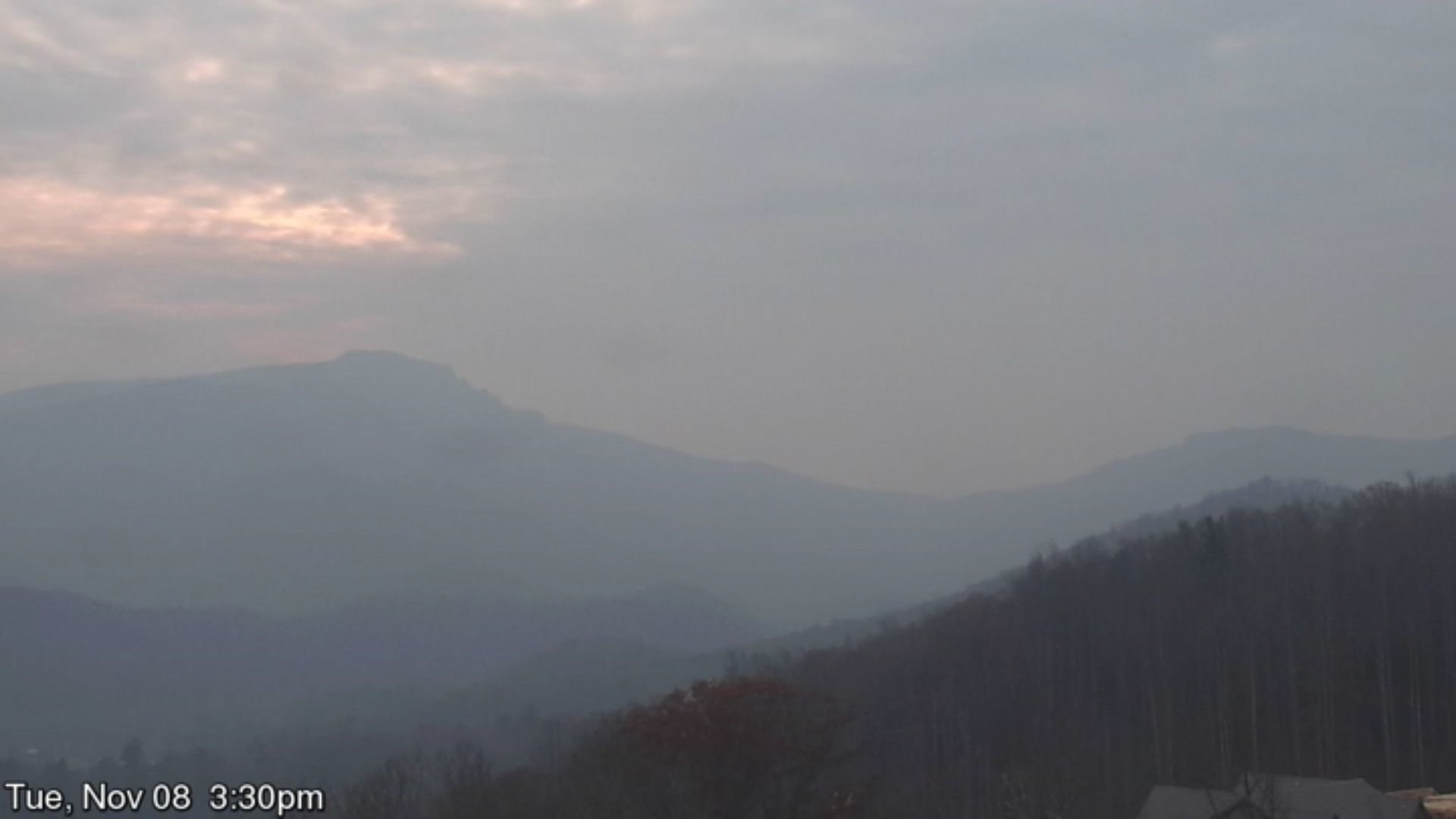 southeast wildfires leave mountains smoky