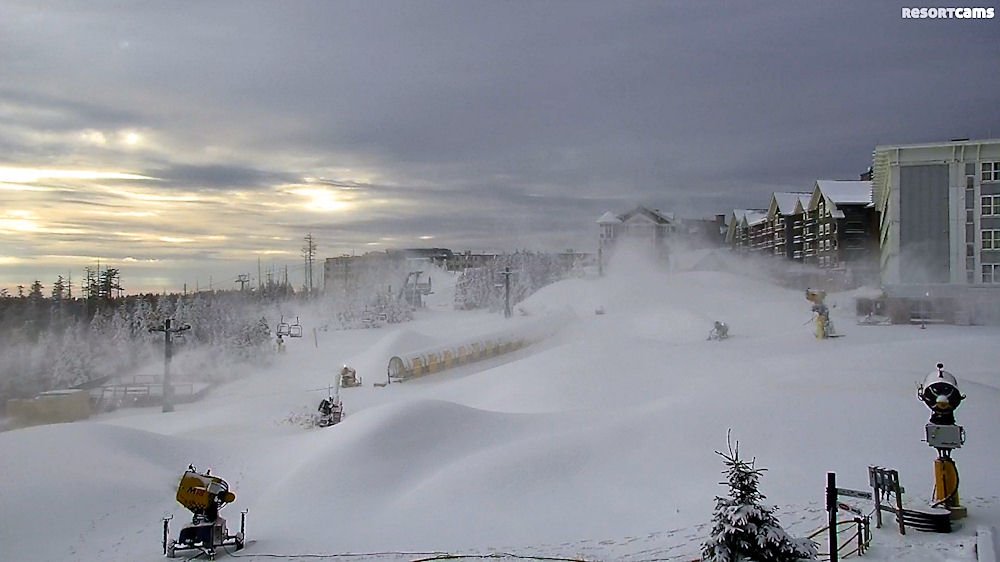 Snowshoe Mountain opens November 26, 2014